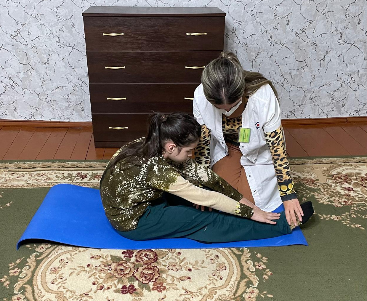 Будни инструктора ЛФК (лечебной физической культуры) Заиры Алишейховой: